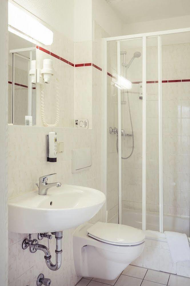 Hotel Am Rugard Bergen Auf Rugen Dış mekan fotoğraf